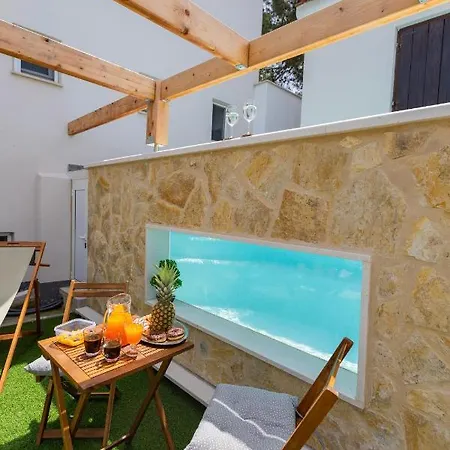 Lea Villa