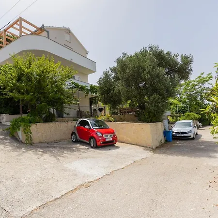 Lea Villa